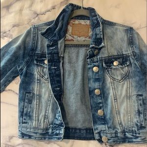 Cropped jean jacket